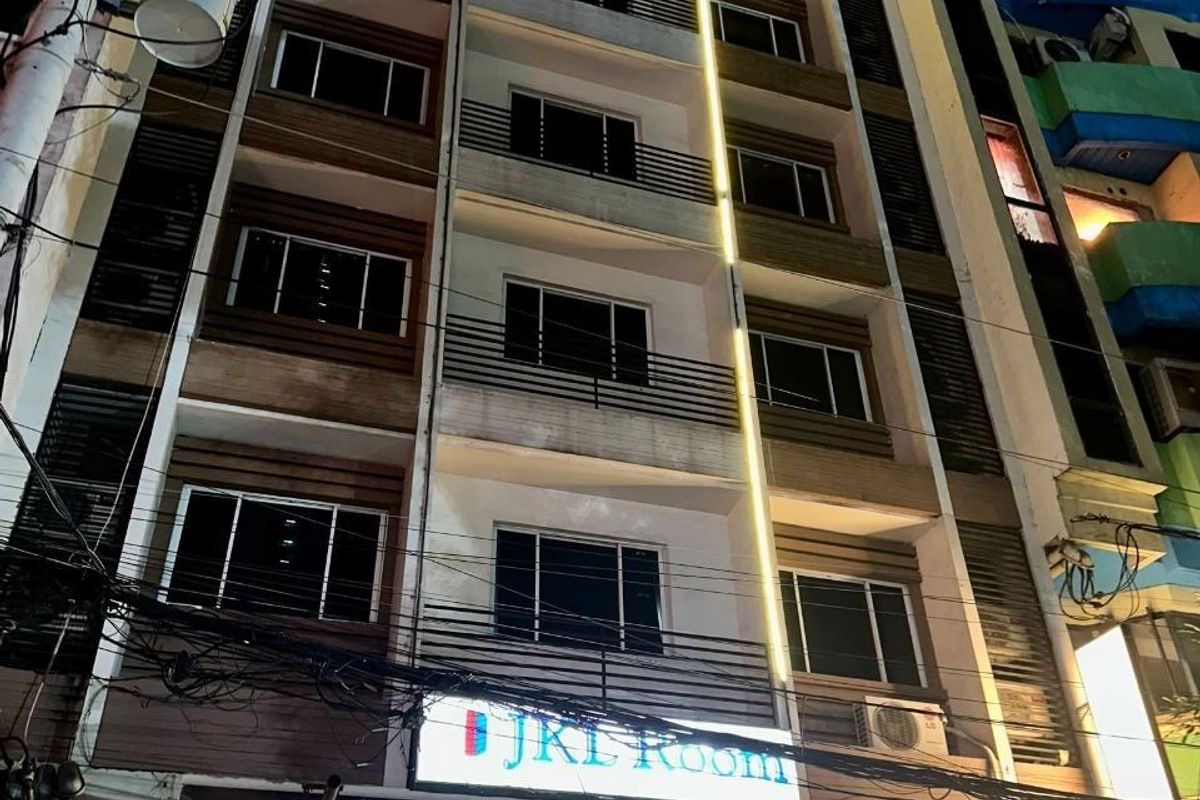 Building in JKL Room