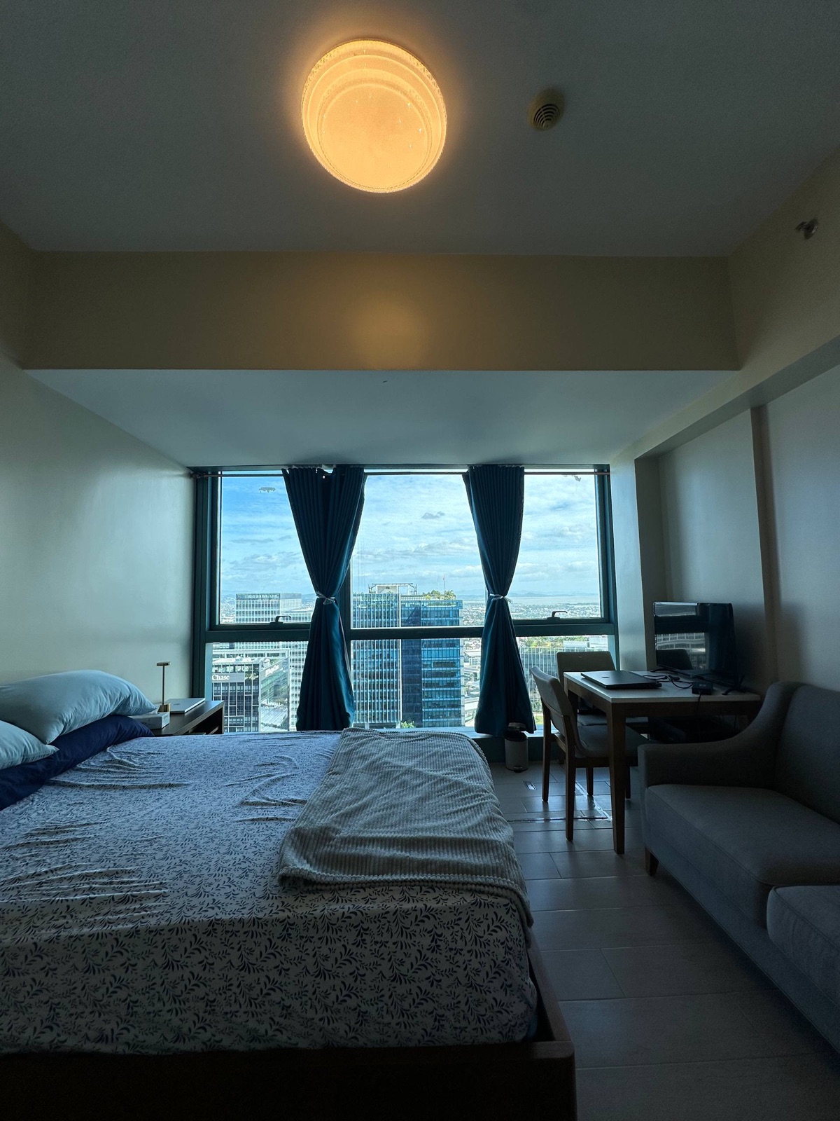 For Sale 1 Bedroom in One Uptown Residences, Taguig City — photo 13