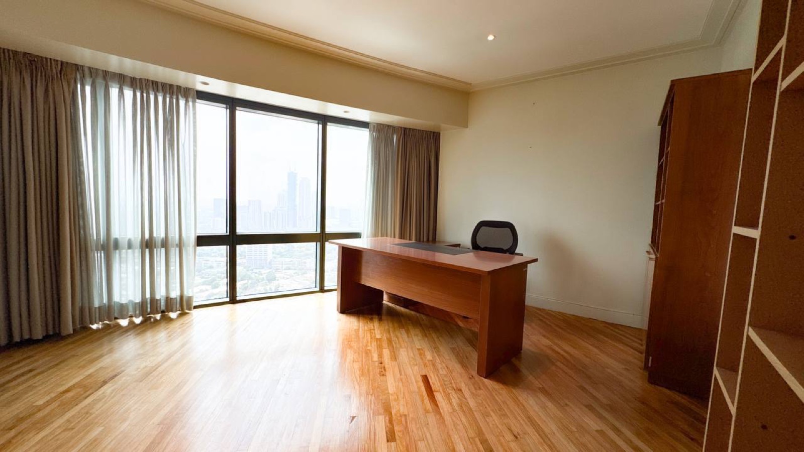 For Lease 4 Bedroom in Rizal Tower, Makati City