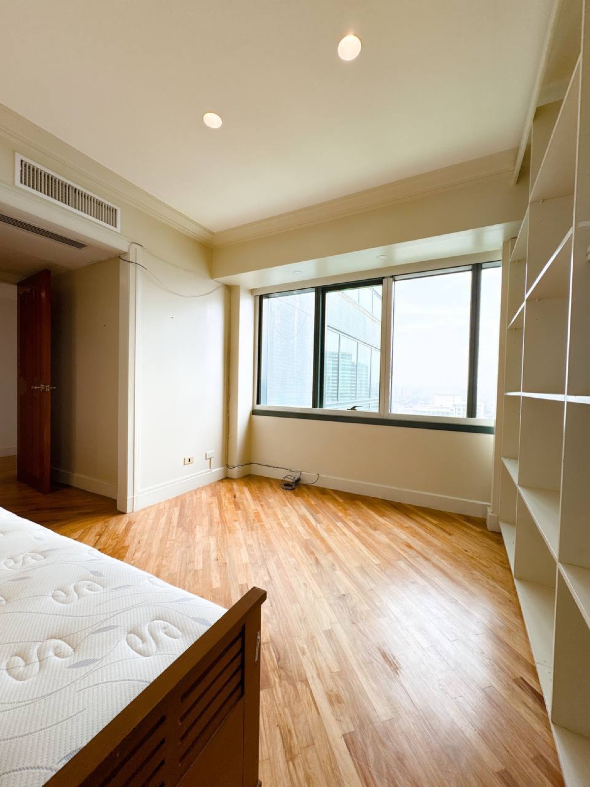For Lease 4 Bedroom in Rizal Tower, Makati City — photo 6
